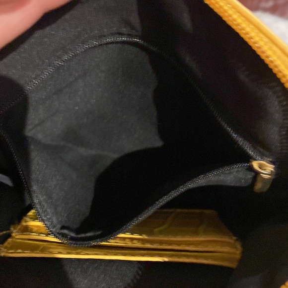 NWT  yellow handbag, no brand, brand new - Picture 6 of 6